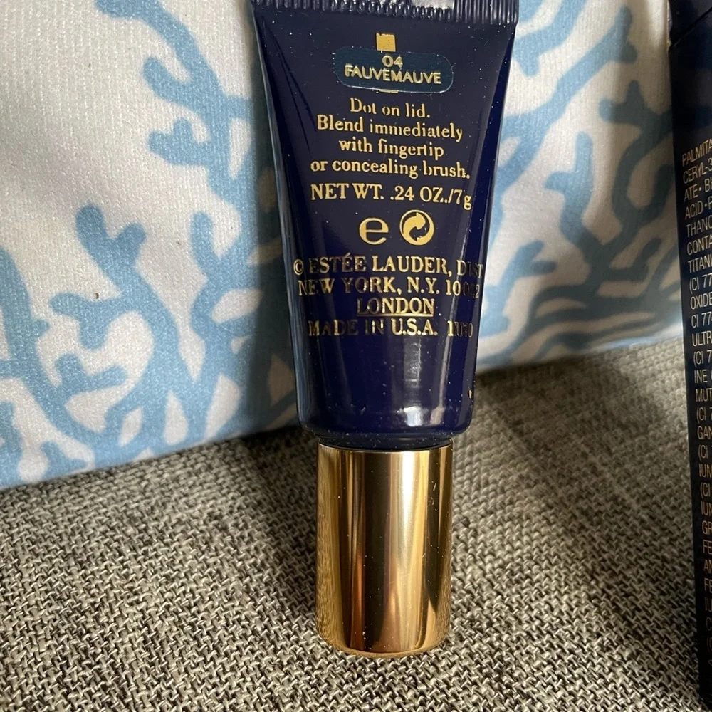 Estee Lauder Eye Coloring liquid to powder eye tint #04 fauvemauve new in box